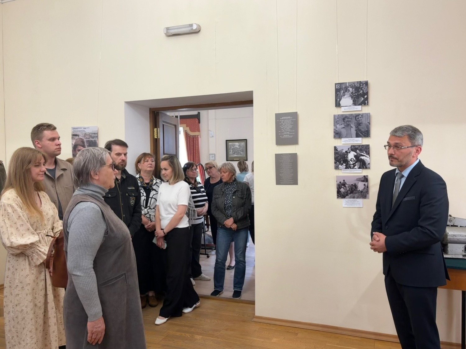 В Пензенском литературном музее состоялось открытие выставки «Война глазами Михаила Пташука» В Пензенском литературном музее состоялось открытие выставки «Война глазами Михаила Пташука»