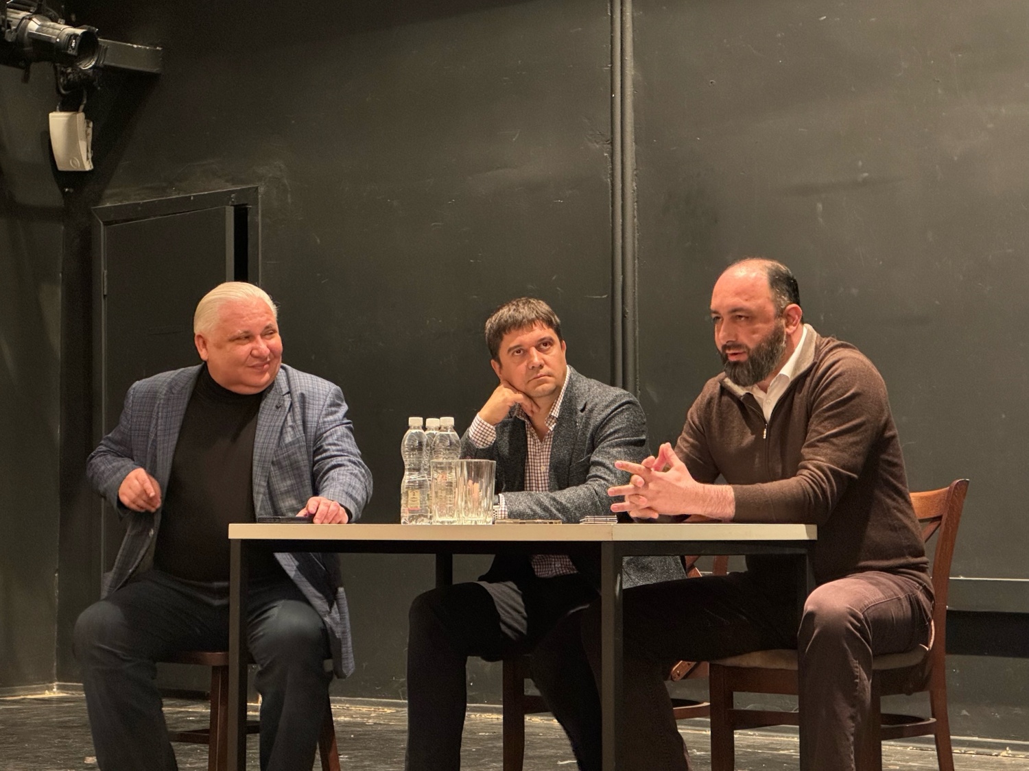 В Пензенском драмтеатре в рамках гастролей РАМТ прошла творческая встреча со студентами