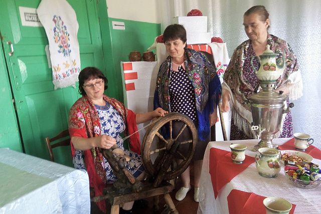 В Шкудимском Доме культуры Сосновоборского района прошли посиделки «Песня душа народа»