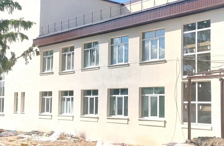В Русском Камешкире продолжается капитальный ремонт ДК