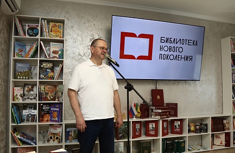 Губернатор открыл детскую модельную библиотеку в Нижнем Ломове Губернатор открыл детскую модельную библиотеку в Нижнем Ломове