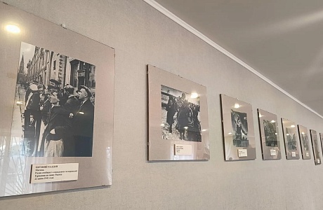 Фотовыставку «Летопись Великой Победы» в Нижнем Ломове за два месяца посетили почти 600 человек Фотовыставку «Летопись Великой Победы» в Нижнем Ломове за два месяца посетили почти 600 человек